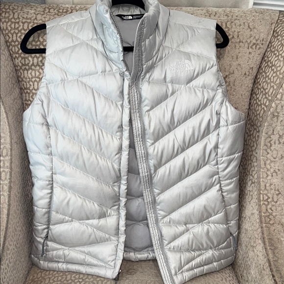 The North Face Jackets & Blazers - The North Face Women's‎ Metallic Gray Quilted Vest